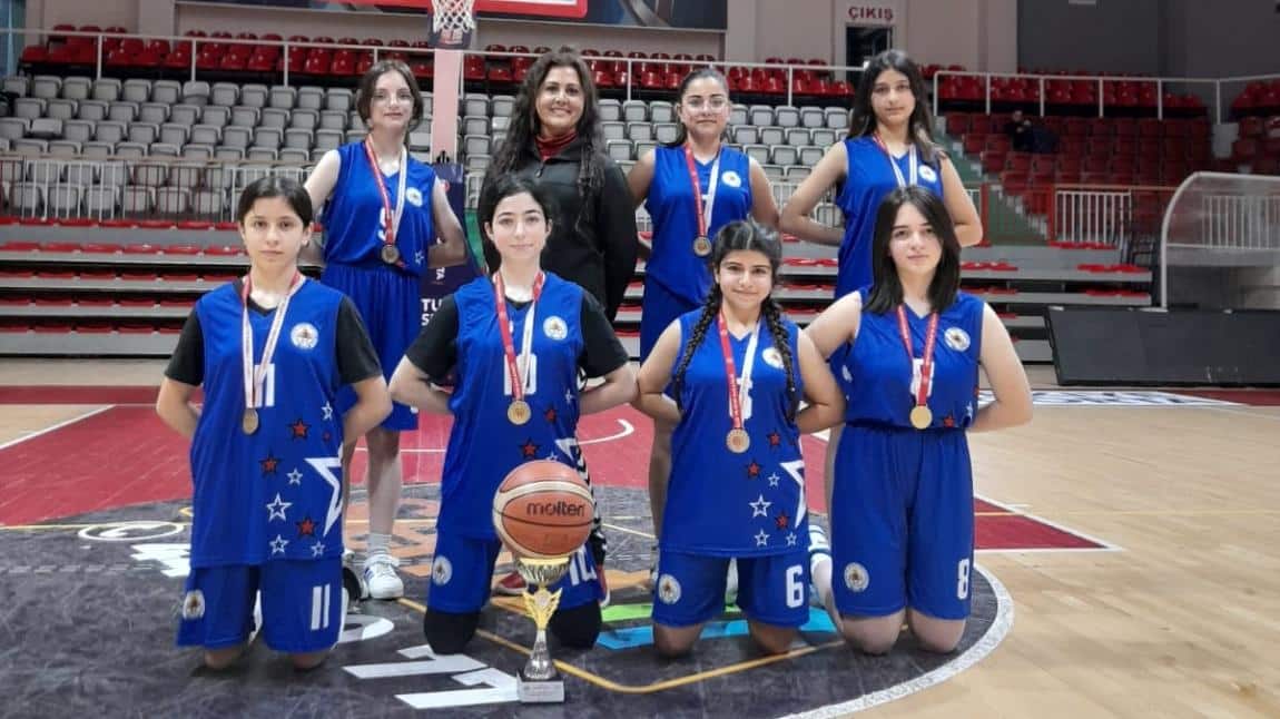 Yıldız Kız Basketbol Takımımız Yalova 1.si Oldu.